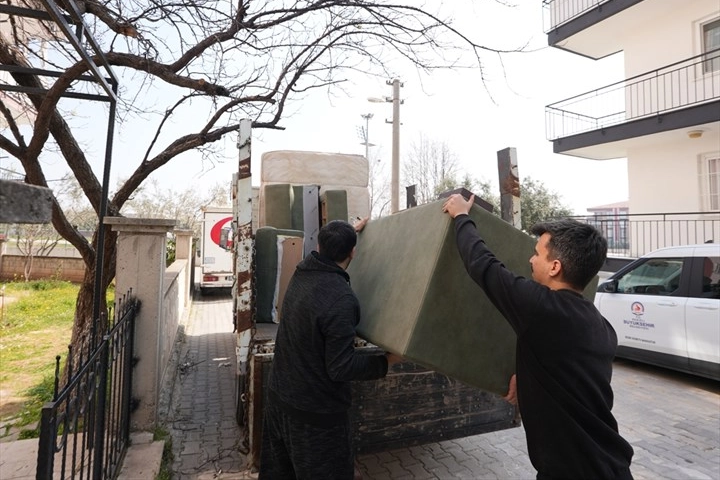 Denizli'de ev taşıyana 10 bin TL&rsquo;lik destek