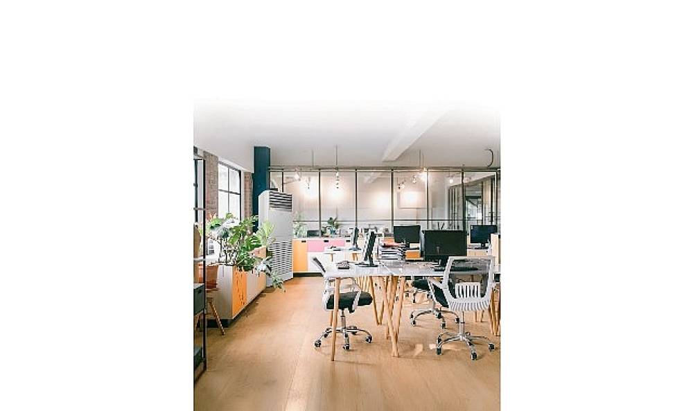 Samsung Salon Tipi Klima g&uuml;&ccedil;l&uuml; performansı minimalist tasarımla buluşturuyor