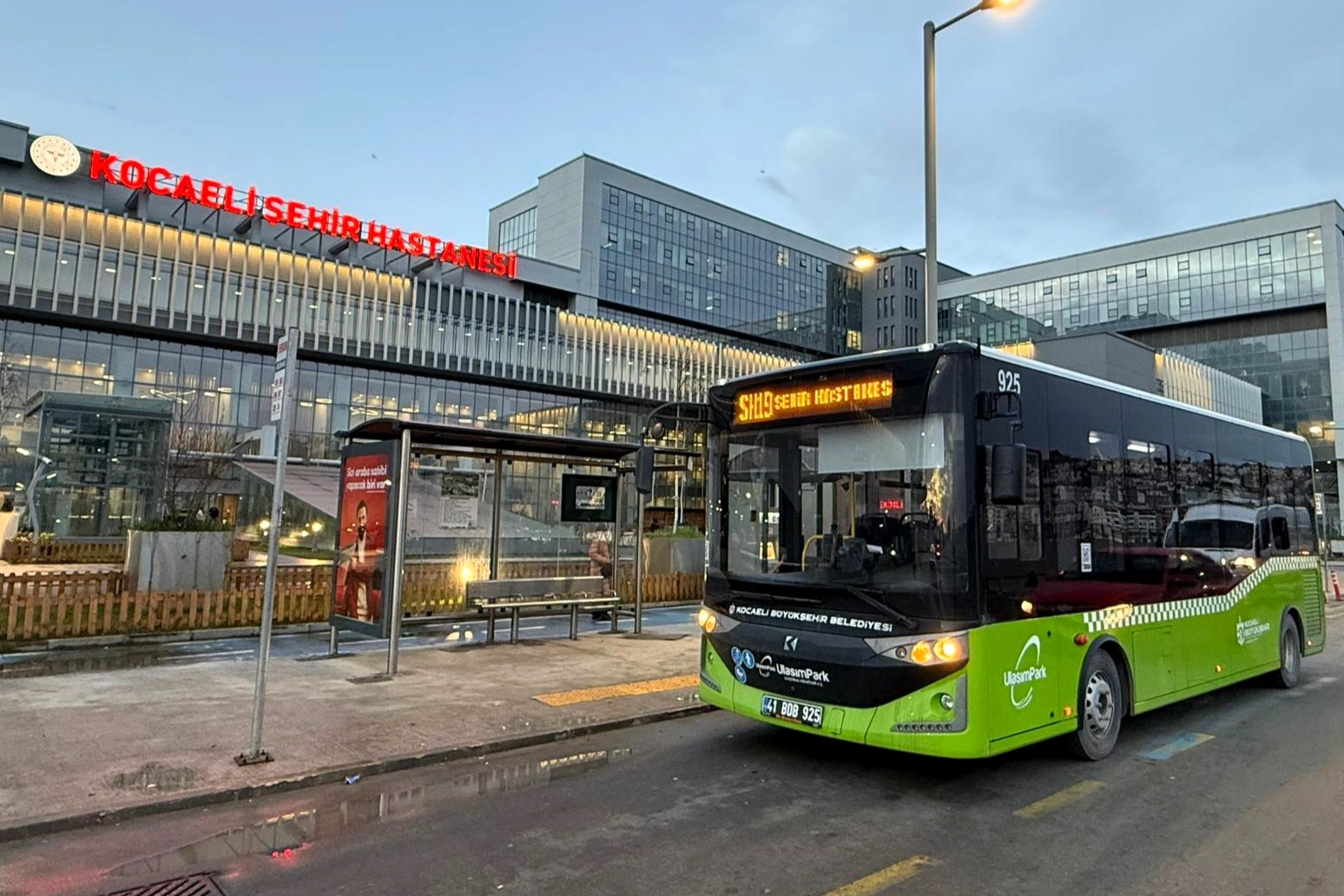 Kocaeli&rsquo;de Şehir Hastanesi&rsquo;ne 12 il&ccedil;eden direkt ulaşım başladı