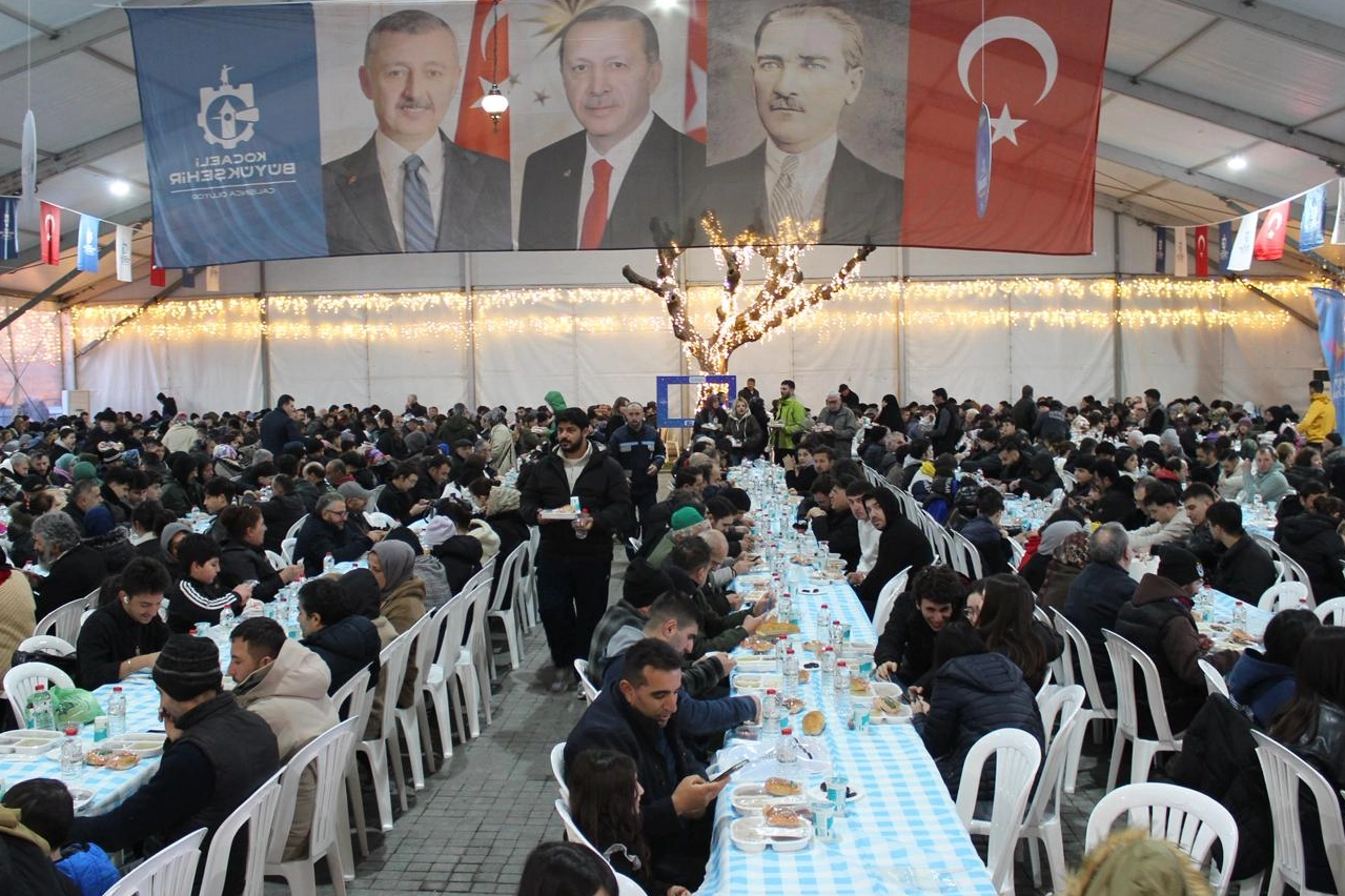 Gebze&rsquo;de g&ouml;n&uuml;ller Ramazan &ccedil;adırında birleşiyor