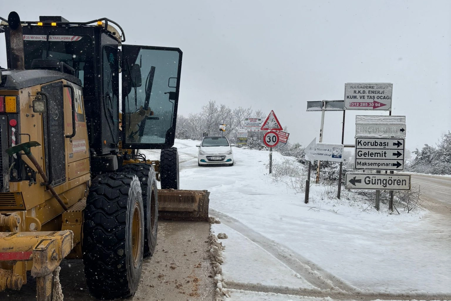 Bursa Nil&uuml;fer&rsquo;de kar mesaisi