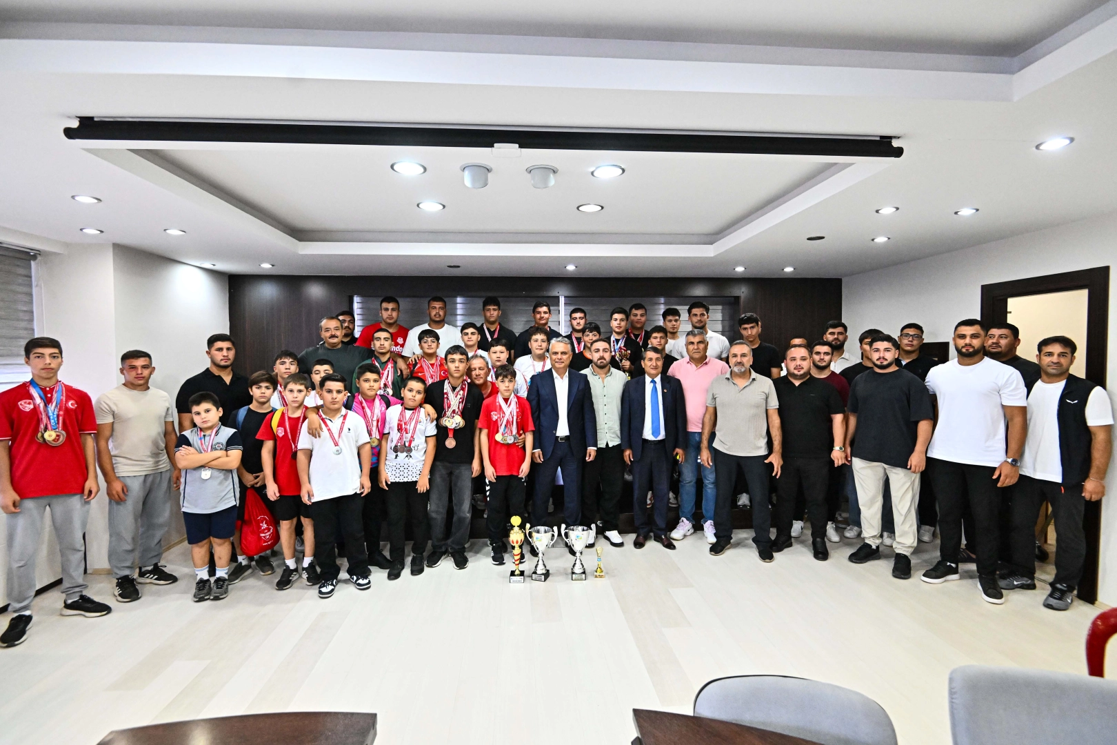 Muratpaşa Belediyespor&rsquo;un g&uuml;reşlerde hedefi b&uuml;y&uuml;k
