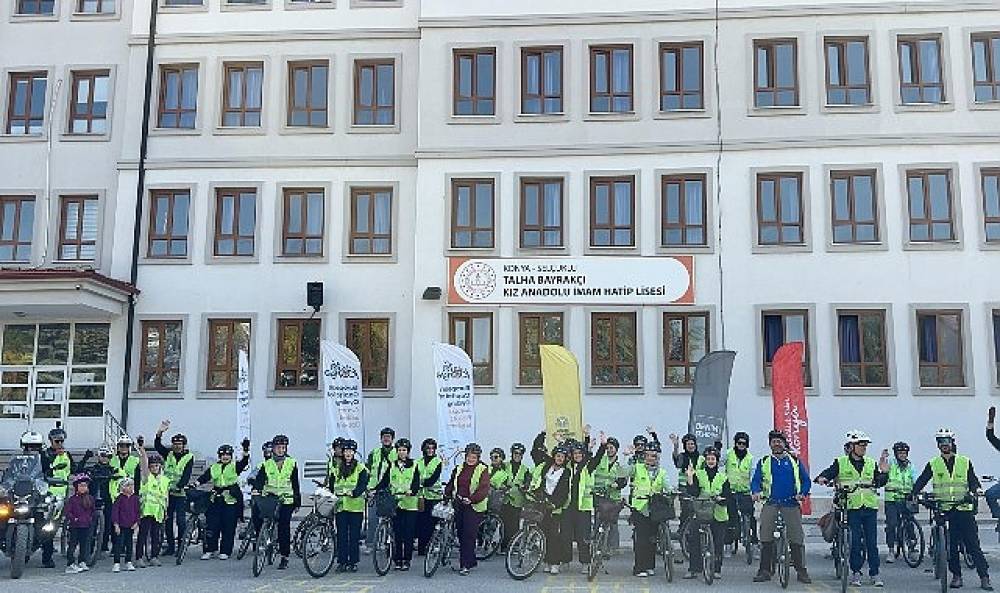 Konya B&uuml;y&uuml;kşehir'in &ldquo;Bisiklet Dostu Okul" Projesiyle &Ouml;ğrenciler Pedal &Ccedil;eviriyor