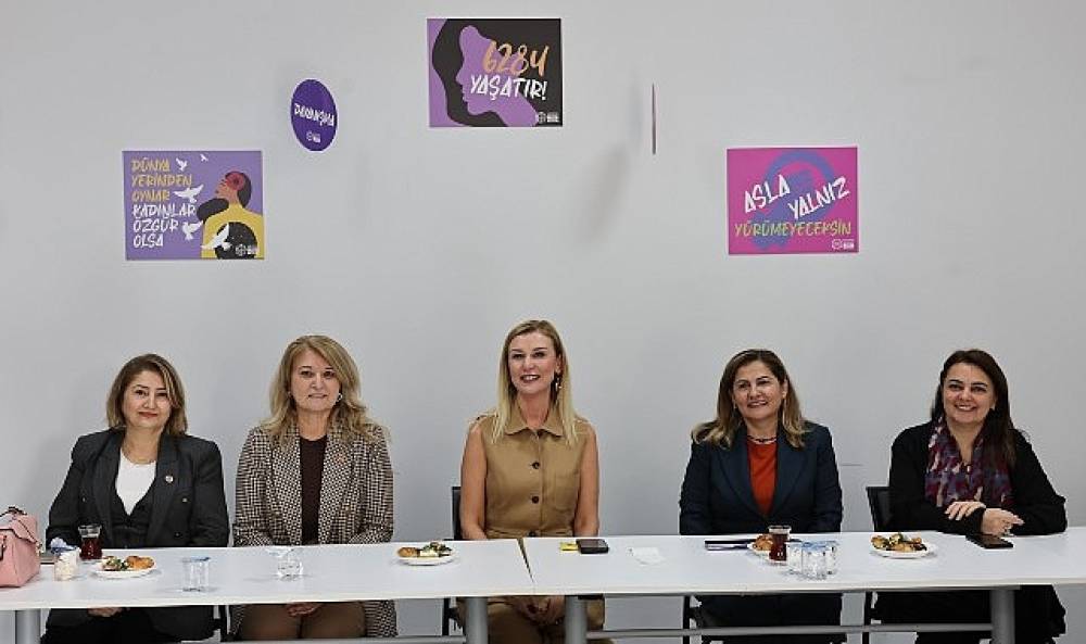 Nil&uuml;fer'in kadın muhtarları buluştu