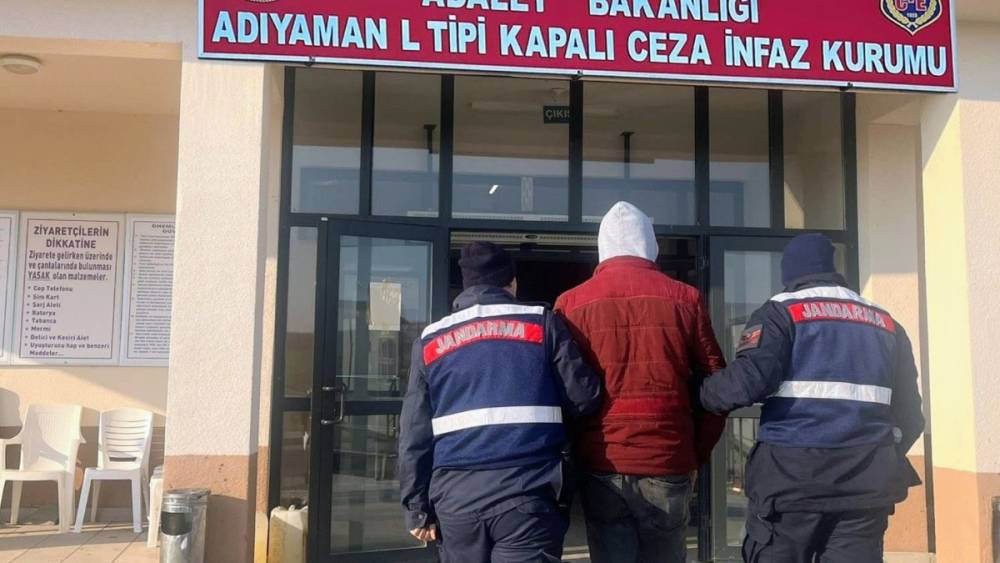 Adıyaman&rsquo;da kesinleşmiş hapis cezası bulunan 2 kişi yakalandı 