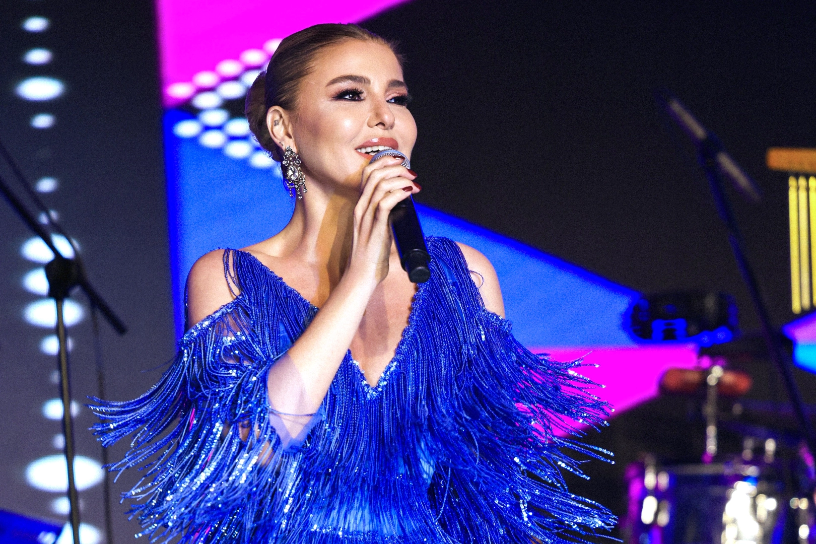 Masmavi G&uuml;lben Antalya&rsquo;yı aydınlattı