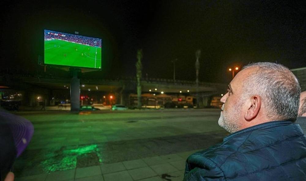 Canik'te Milli Ma&ccedil; Heyecanı Dev Ekranla Paylaşıldı