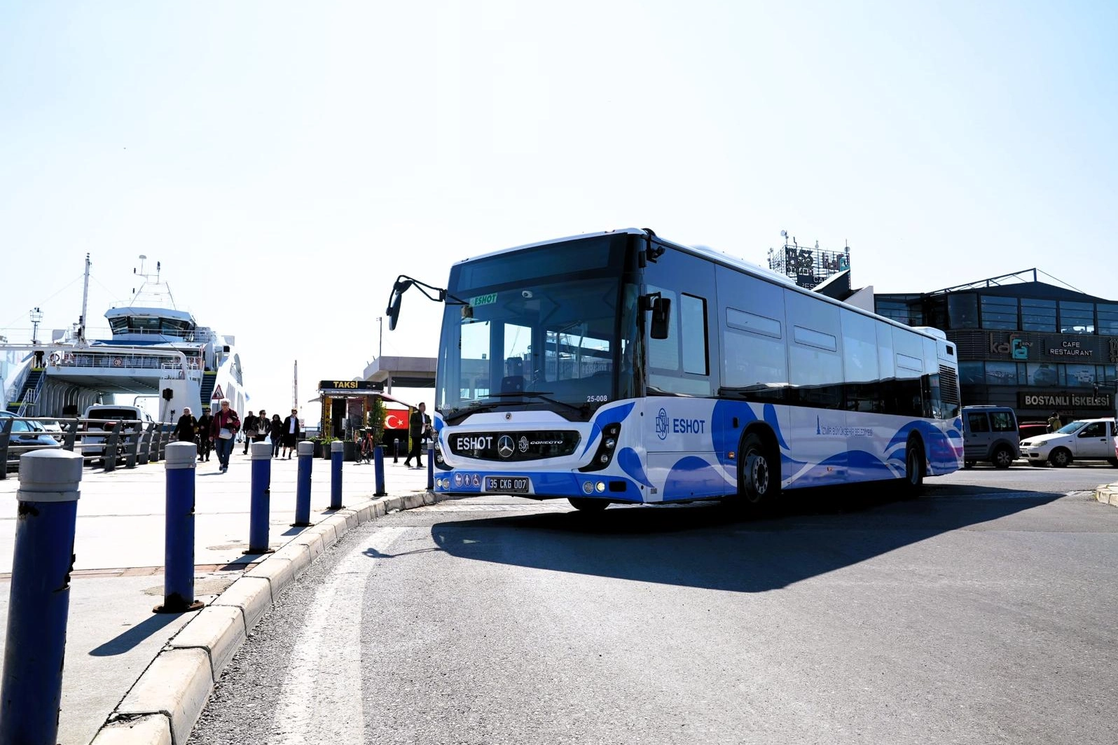 Zafer Bayramı&rsquo;nda İzmir'de ulaşım y&uuml;zde 50 indirimli