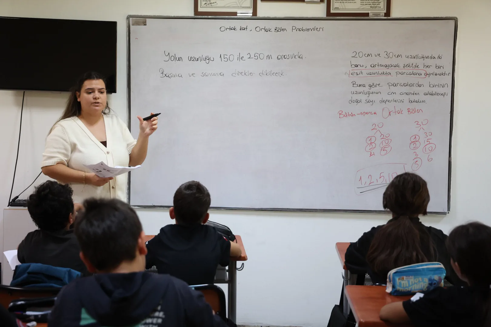 Antalya'da 8 bin &ouml;ğrenciye &uuml;cretsiz eğitim desteği