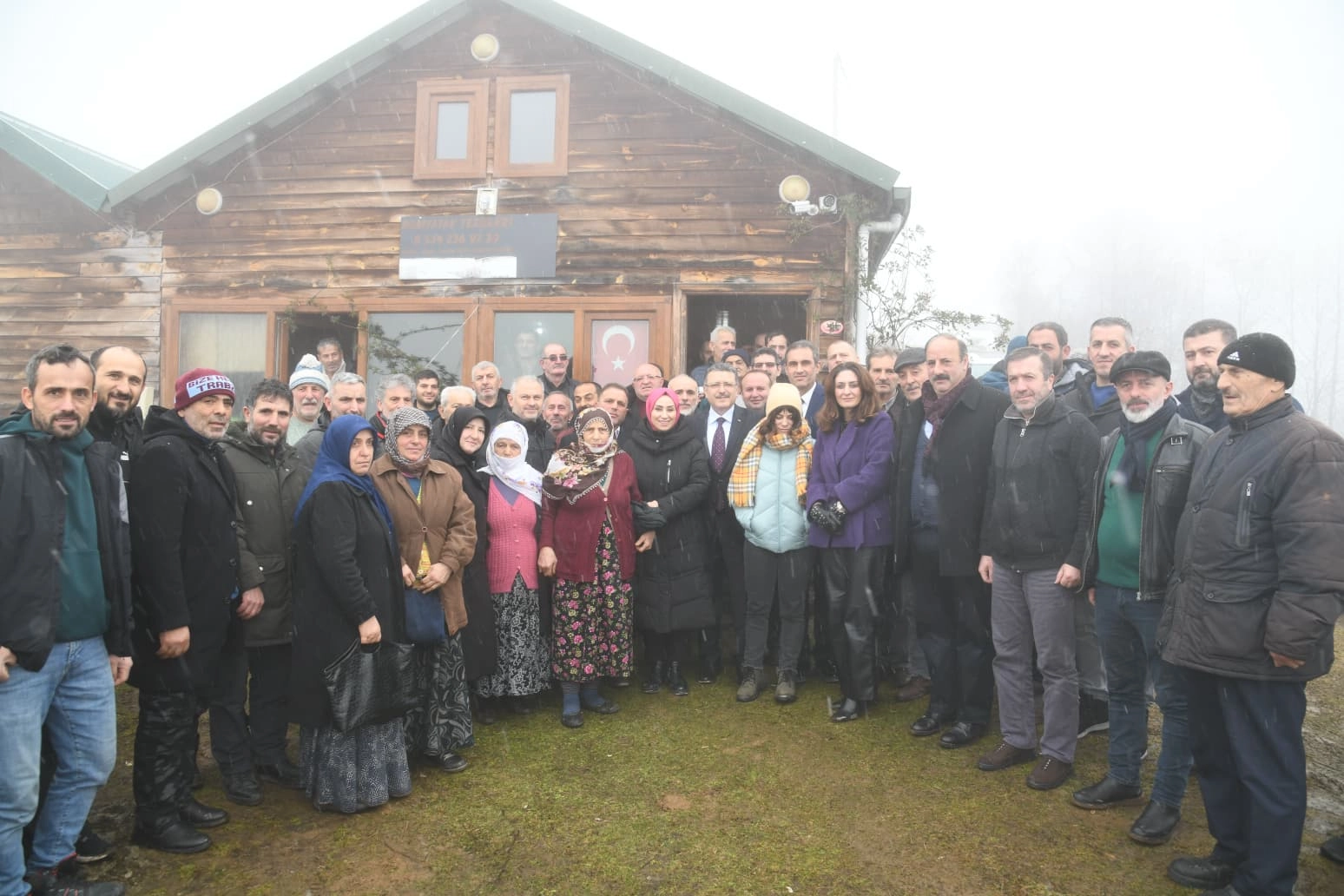 Başkan Gen&ccedil;'ten &Ouml;zdil halkının m&uuml;cadelesine destek