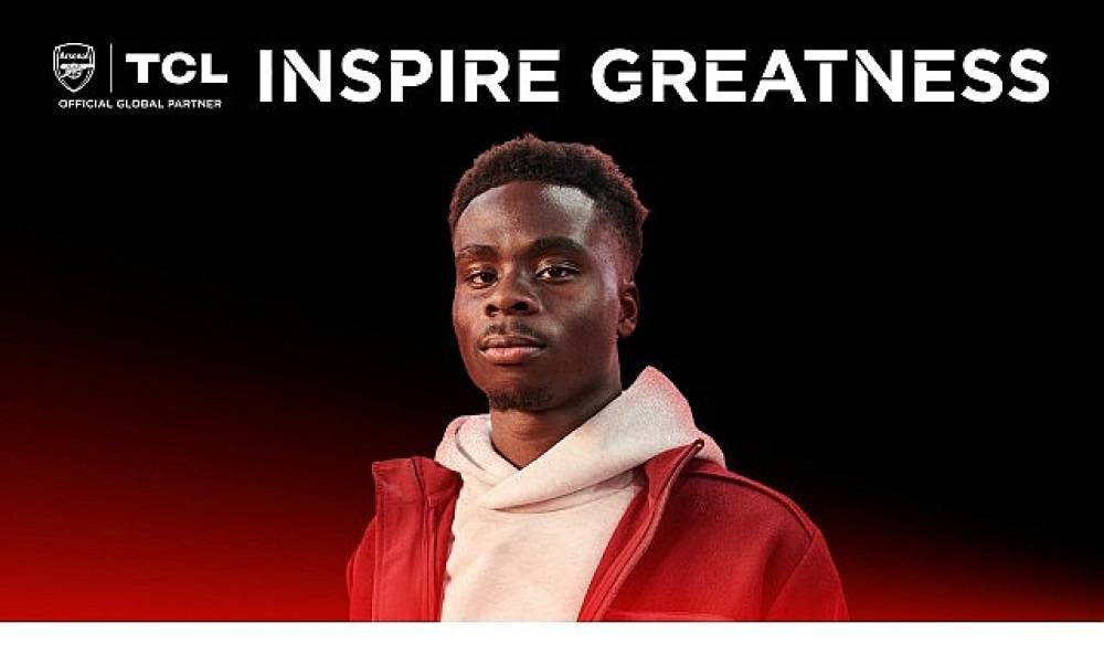 Arsenal'in yıldız futbolcusu Bukayo Saka, TCL'in yeni marka el&ccedil;isi oldu
