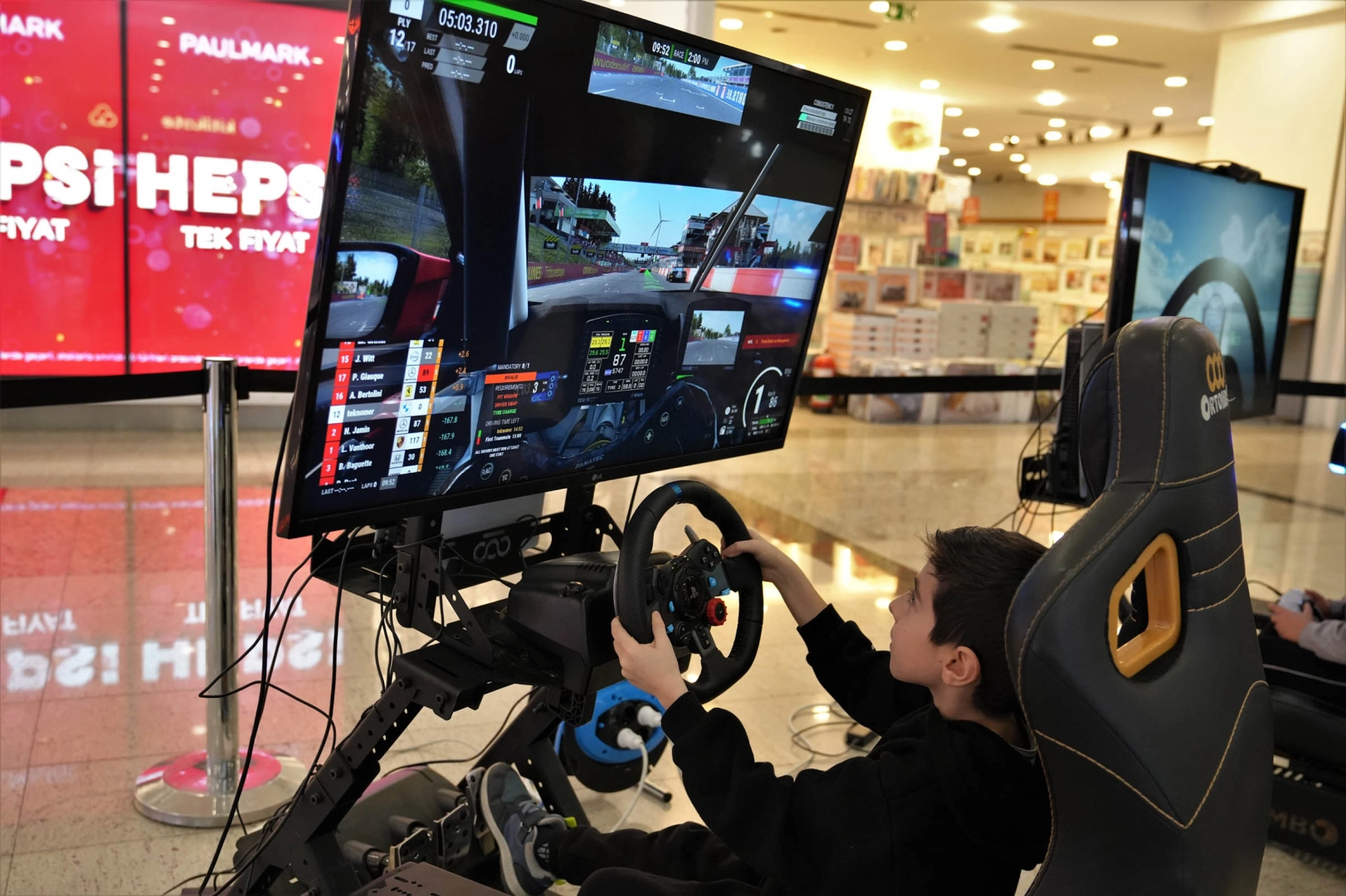 Ankara Ke&ccedil;i&ouml;ren'de &ouml;ğrencilere teknoloji dolu karne şenliği