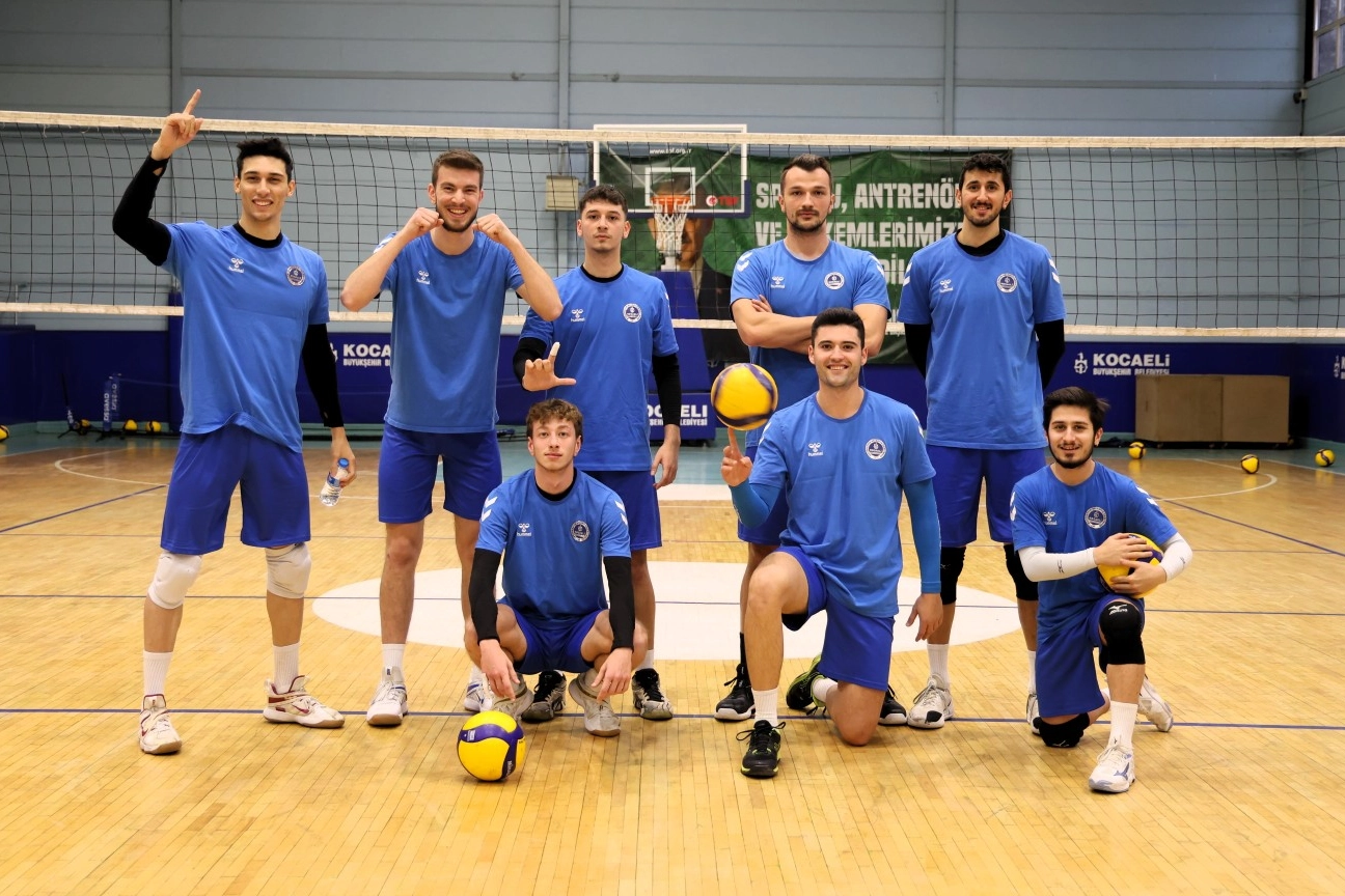 Kağıtspor Efeler Ligi i&ccedil;in sahada