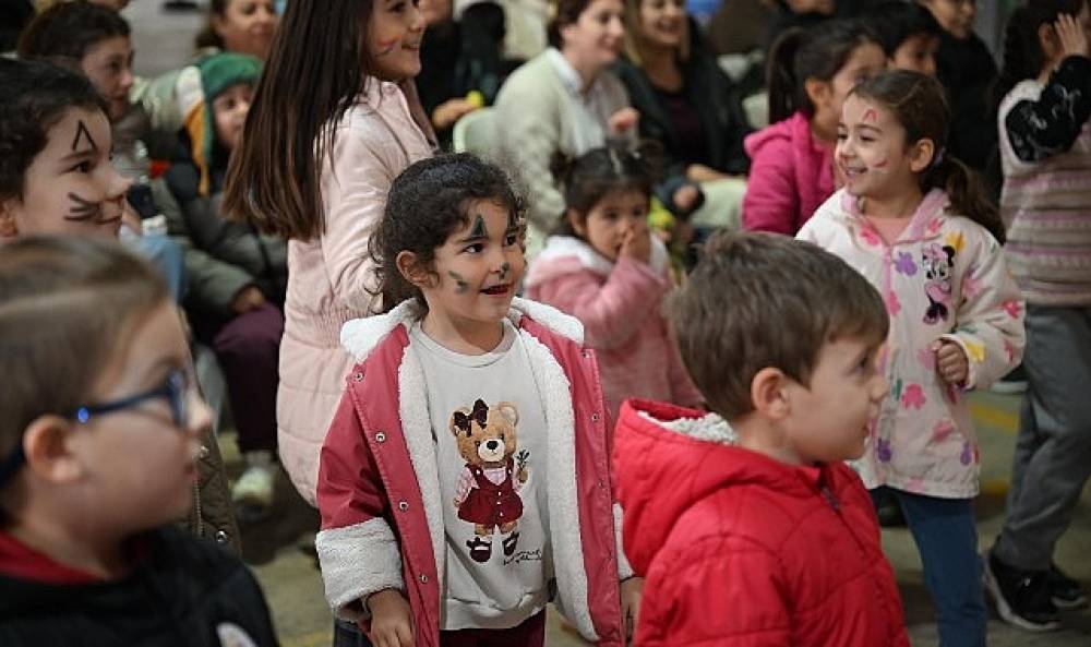 Başkan &Ccedil;er&ccedil;ioğlu S&ouml;ke'de &Ccedil;ocukları Yarıyıl Karne Şenliği ile Buluşturdu