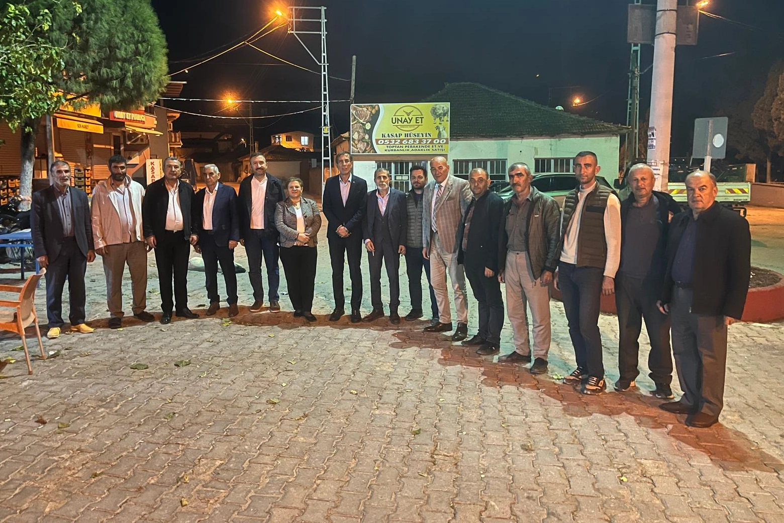 MHP köylerde vatandaşlarla buluşuyor