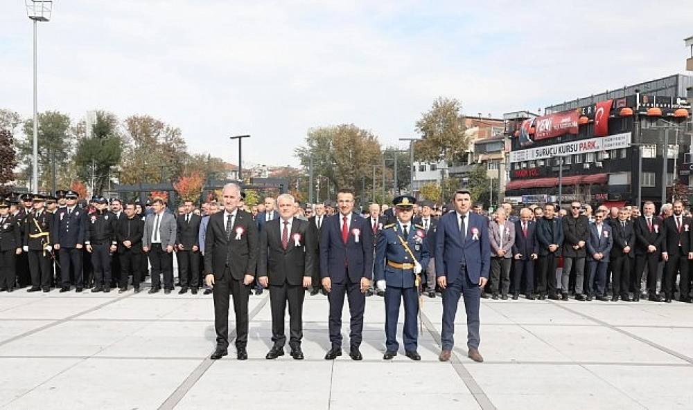 İneg&ouml;l'de Cumhuriyet Bayramı Kutlamaları Başladı
