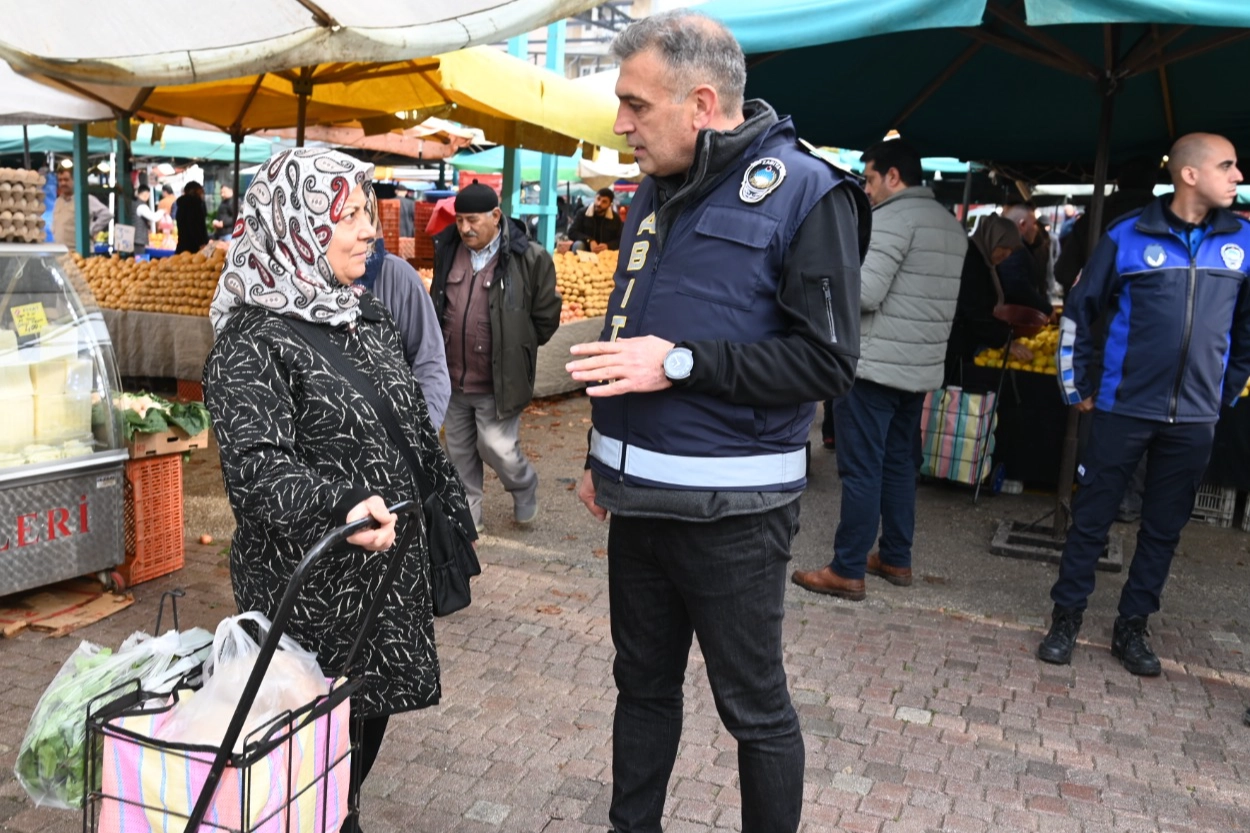 Manisa&rsquo;da Perşembe Pazarı&rsquo;na &lsquo;Hoş Geldin Masası'