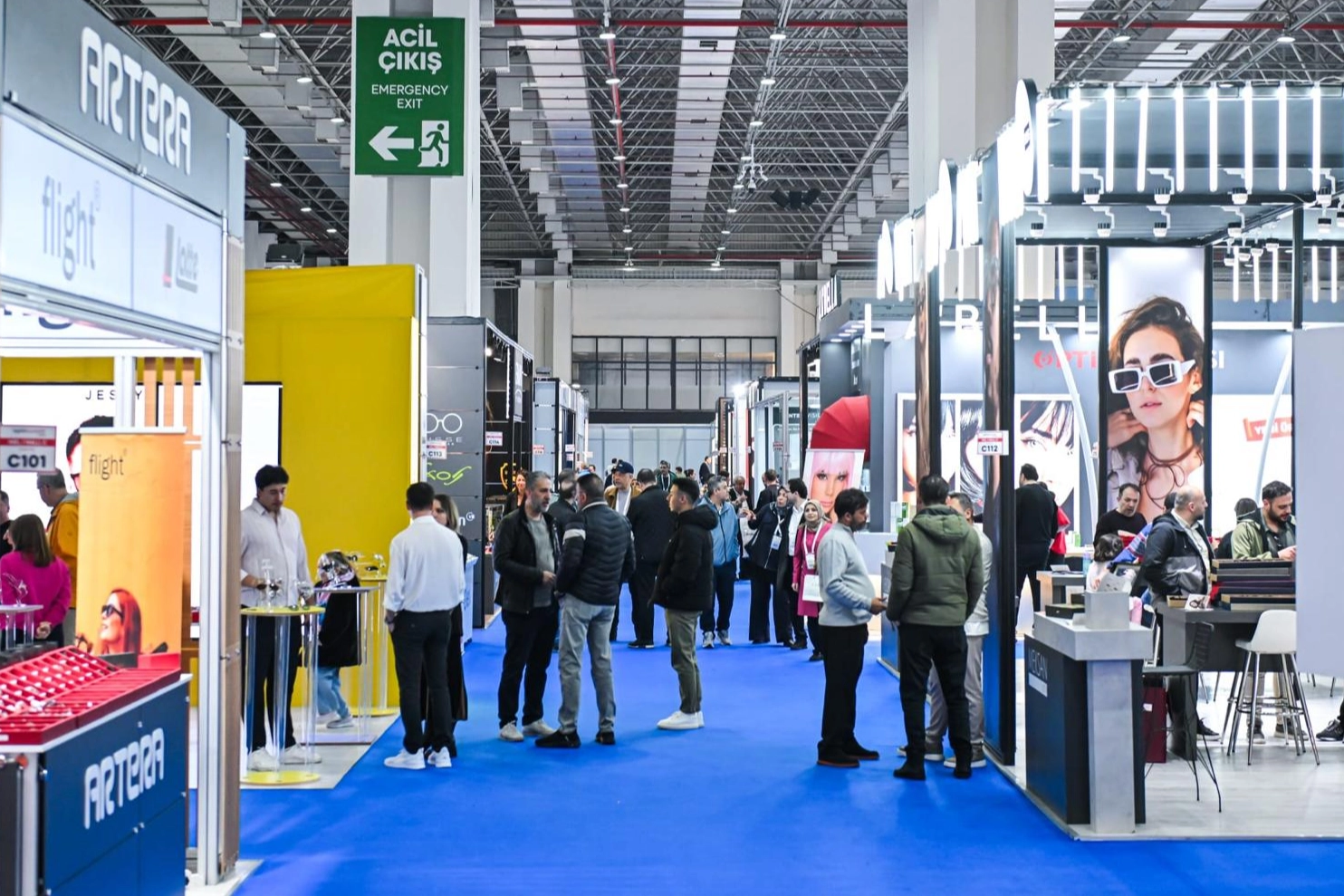 İzmir &uuml;&ccedil; farklı sekt&ouml;r&uuml;n tek buluşma noktası oldu