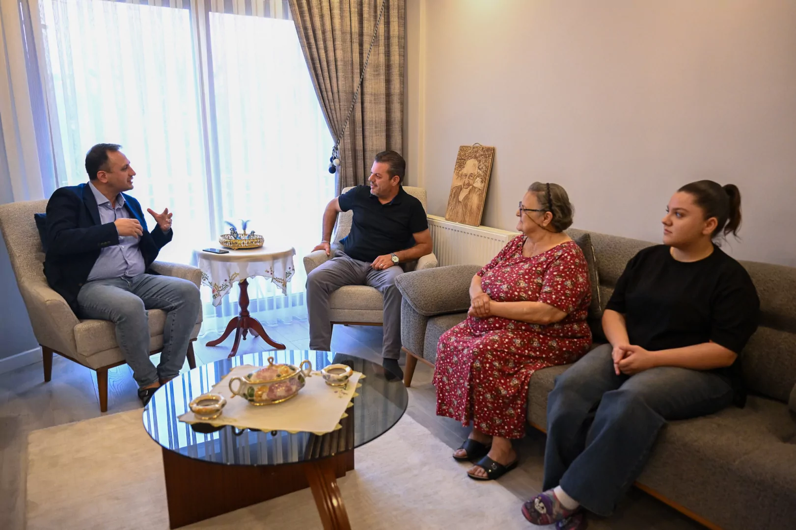 Bornova'da Başkan Eşki&rsquo;den vefa ziyareti