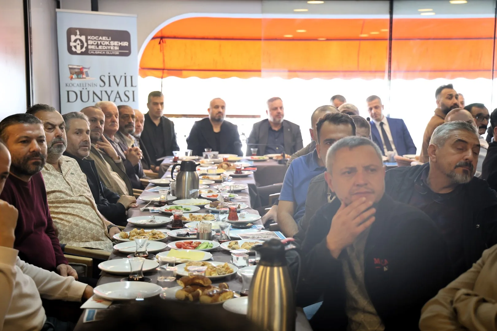 Kocaeli B&uuml;y&uuml;kşehir&rsquo;den Yeşilova esnafıyla proje istişaresi