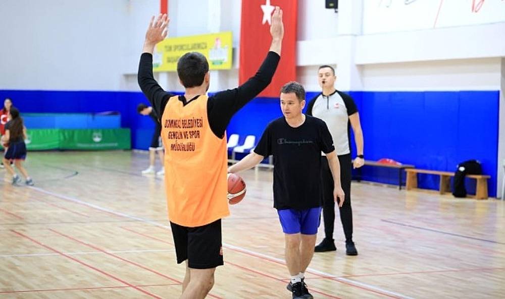 Osmangazi'de Sporcular Cumhuriyet İ&ccedil;in Ter D&ouml;kt&uuml; 
