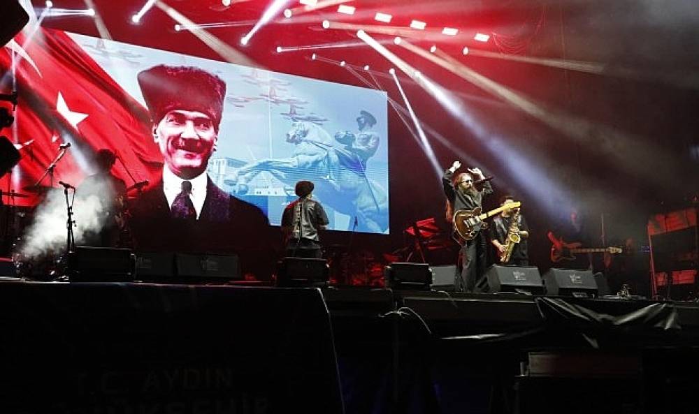 Başkan &Ccedil;er&ccedil;ioğlu Her Yaştan Vatandaşı Aydınfest ile Buluşturdu