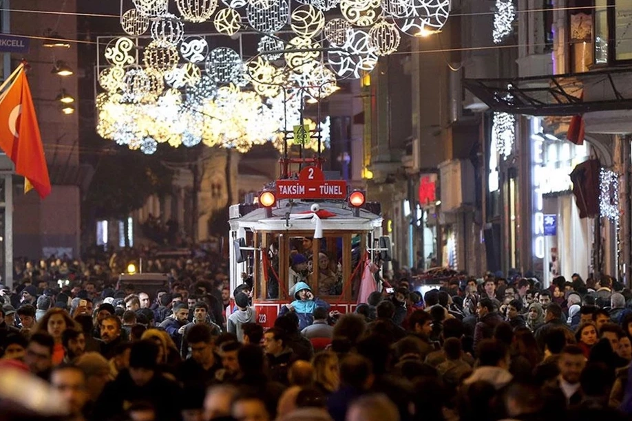 İstanbul'da yeni yılda 50 bin personel g&ouml;rev başında olacak