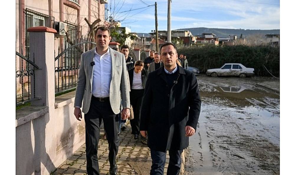 Eşki ve G&uuml;&ccedil; selden etkilenen mahallelerde incelemelerde bulundu