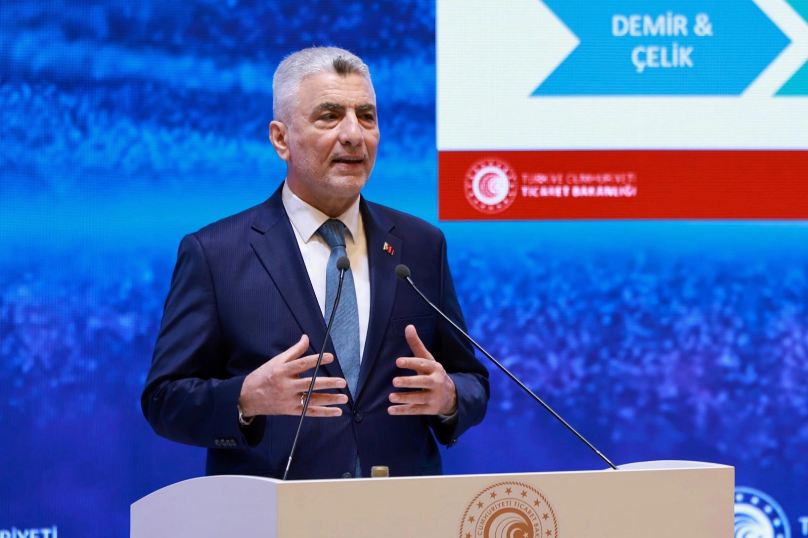 T&uuml;rkiye ekonomisi 6 yıldır kesintisiz b&uuml;y&uuml;yor... GSYH ikinci &ccedil;eyrekte y&uuml;zde 2,3 arttı