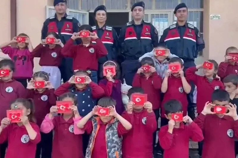 Bilecik&rsquo;te jandarma &ouml;ğrencilerle bir araya geldi