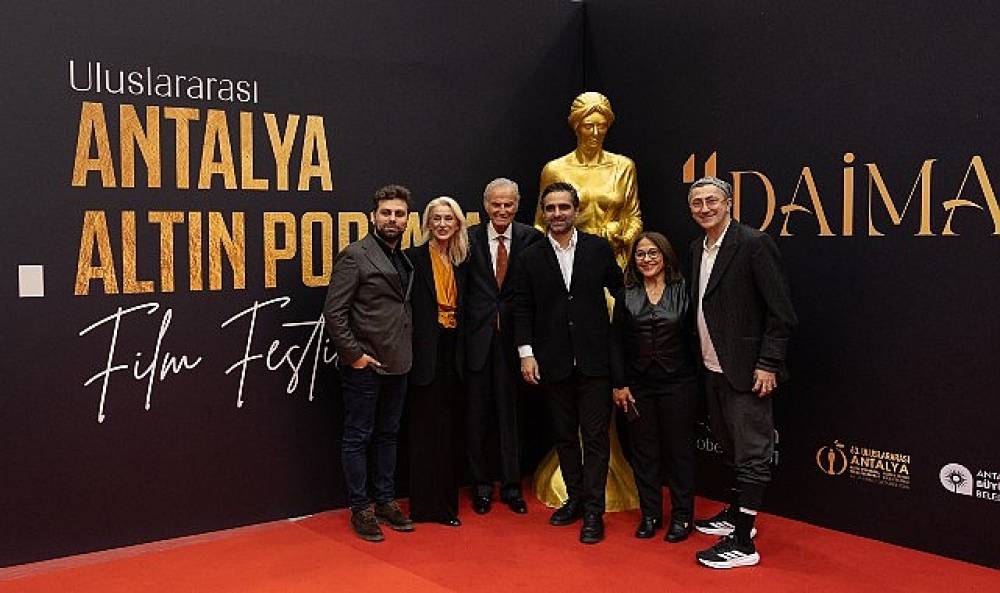 T&uuml;rk Sinemasının &Ccedil;ınarı, Altın Portakal Sahnesinde
