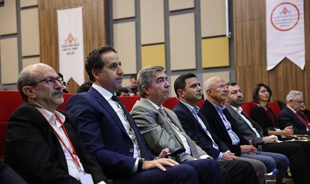 G&uuml;ler'den Kent Konseyinde Katılımcı Y&ouml;netim Vurgusu