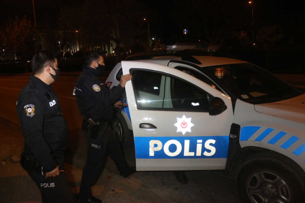 Adana'da DSİ'nin korkuluklarını çalan 4 şüpheli yakalandı