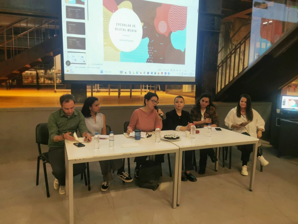 BİLGİ&rsquo;de &ldquo;&Ccedil;ocukların G&ouml;z&uuml;nden Dijital D&uuml;nya&rdquo; paneli d&uuml;zenlendi