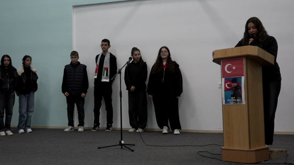 İnsan Hakları ve Demokrasi Haftası Kutlama Programı Düzenlendi