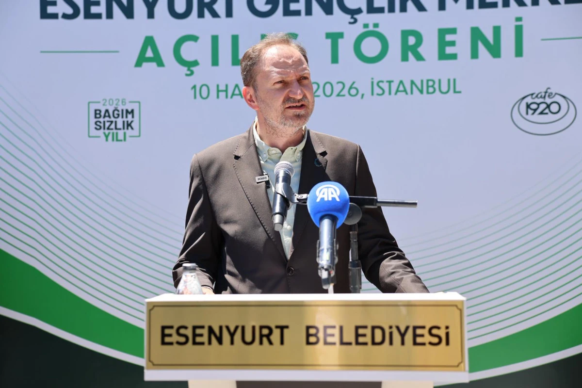 İSTANBUL&rsquo;UN İKİNCİ YEŞİLAY GEN&Ccedil;LİK MERKEZİ ESENYURT&rsquo;TA A&Ccedil;ILDI
