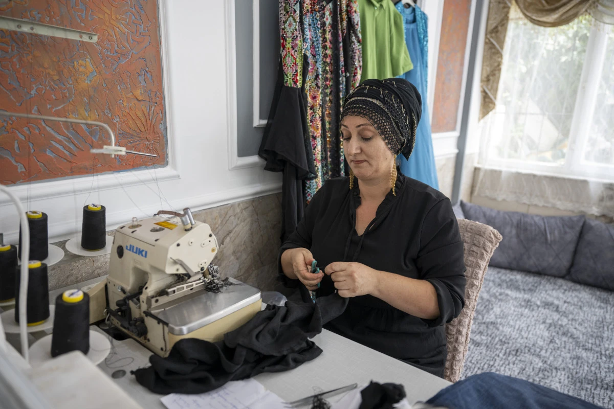 MERCEK&rsquo;te Aldığı Eğitimle Evini At&ouml;lyeye D&ouml;n&uuml;şt&uuml;rd&uuml;