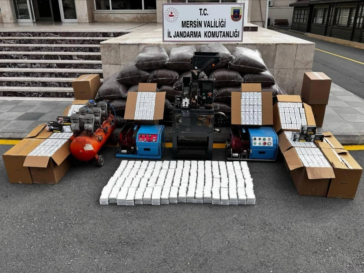 Mersin'de jandarmadan ka&ccedil;ak makaron operasyonu 