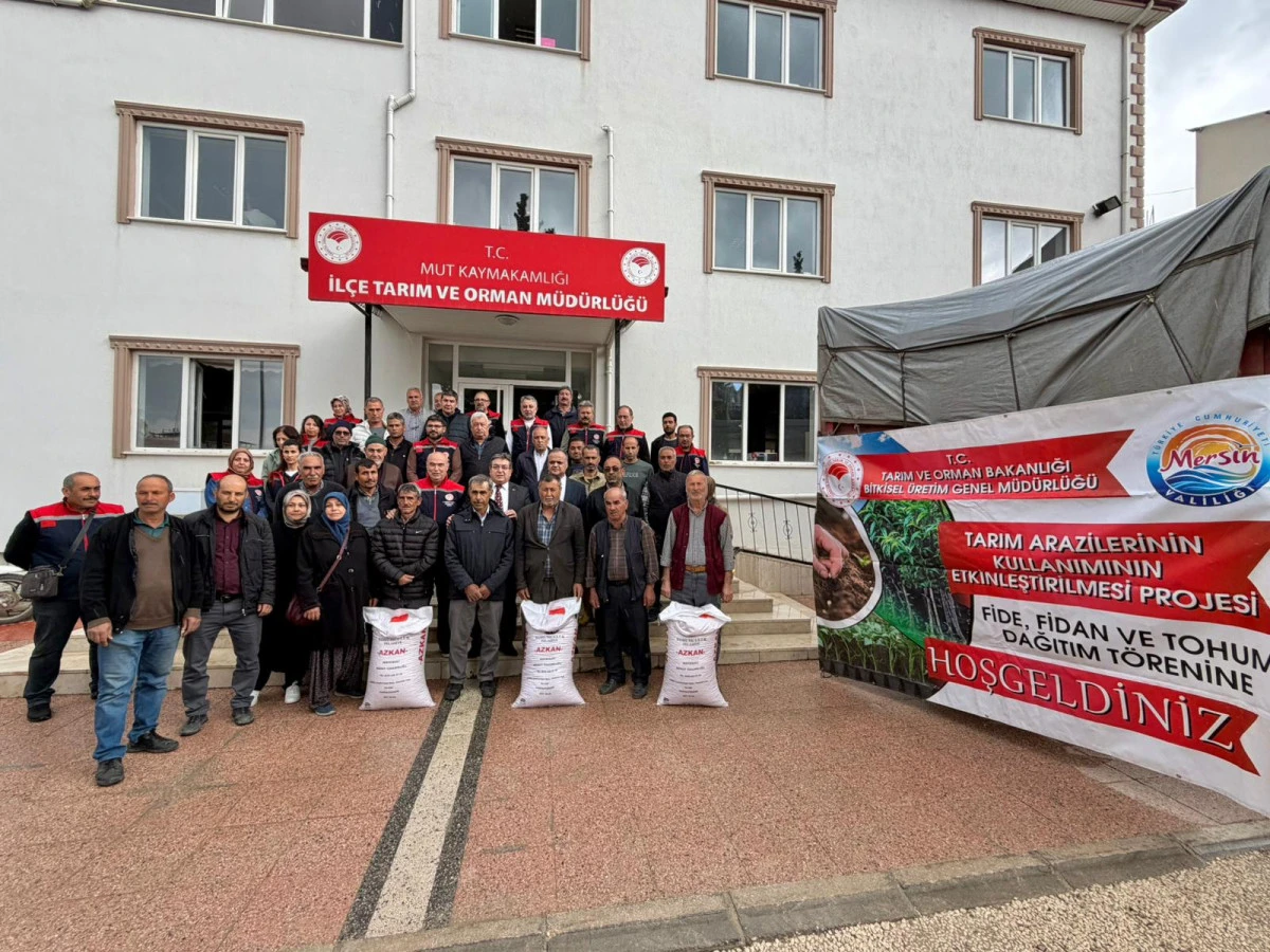 Mersin&rsquo;de nohut &uuml;retimini geliştirme projesi kapsamında tohum dağıtımı yapıldı
