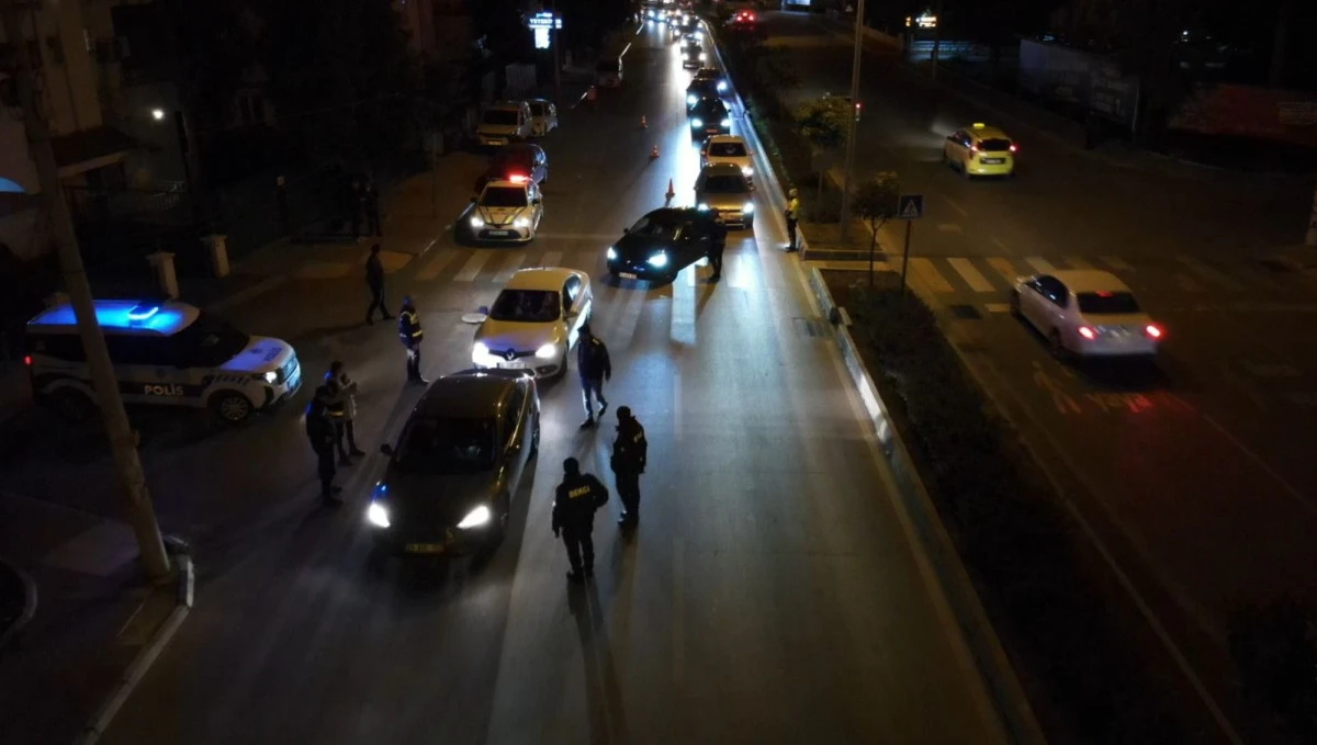 Mersin&rsquo;de Yılbaşı Denetimleri Rekor Getirdi: 104 Aranan Şahıs Yakalandı