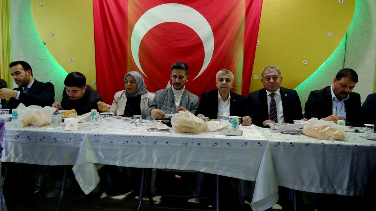 MHP Mut İl&ccedil;e Teşkilatından iftar programı