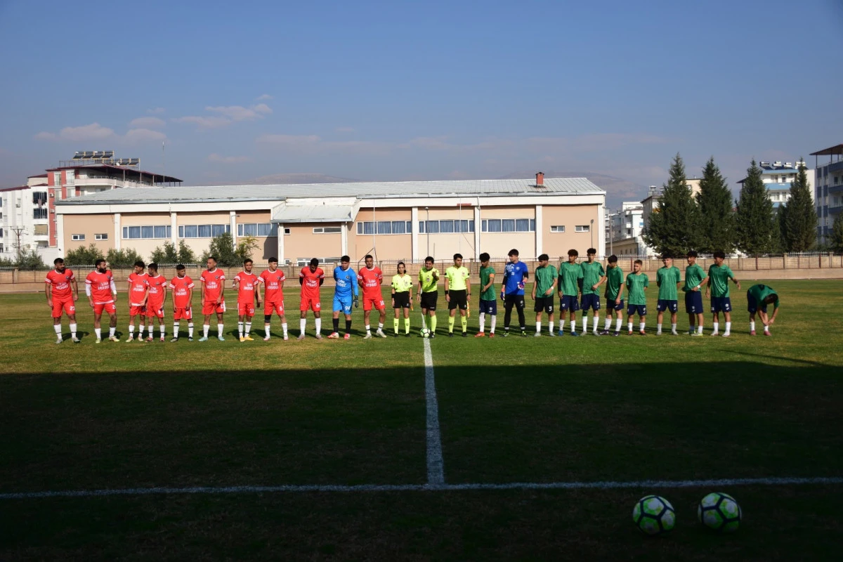 MİY ilk devreyi galibiyetle kapatarak ligde kalmayı garantiledi Mut İdman Yurdu Belediyespor, Binevlerspor’u 2-0 mağlup ederek puanını 18’e yükseltti