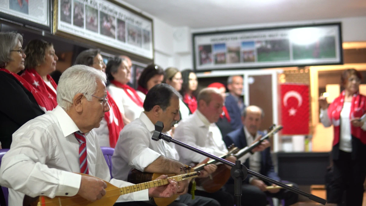 Mut ADD Şubesi&rsquo;nde &Ccedil;anakkale Ruhu: G&ouml;zyaşları Şiirlere ve T&uuml;rk&uuml;lere Karıştı