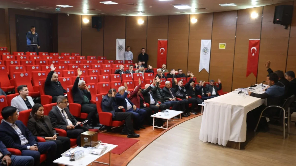 Mut Belediyesi Nisan Ayı Meclis Toplantısının İlk Birleşimi Ger&ccedil;ekleştirildi