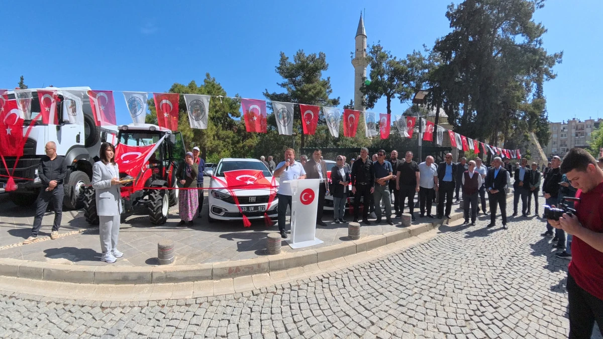 Mut Belediyesi Yeni Ara&ccedil;larını T&ouml;renle Hizmete Tanıttı