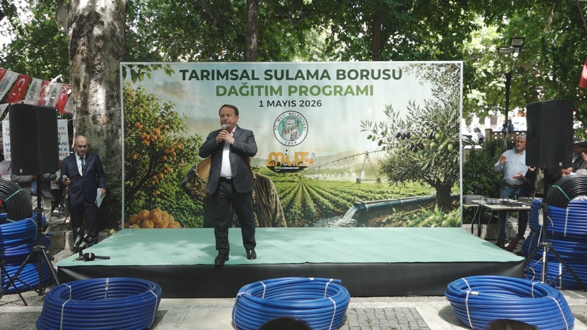 Mut Belediyesi&rsquo;nden &ccedil;ift&ccedil;iye sulama desteği: 26 bin metre boru dağıtıldı