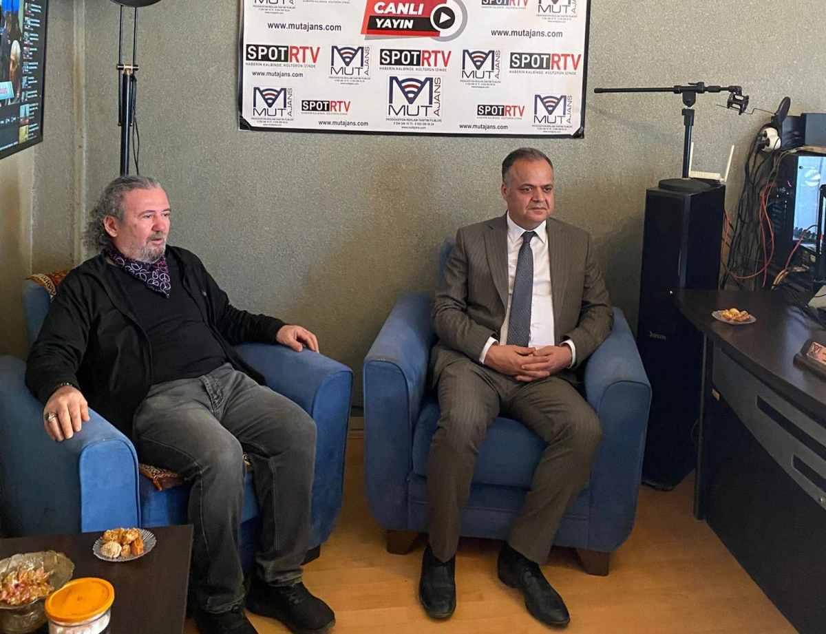 Mut Kaymakamı Osman &Ccedil;elikkol, basın mensuplarıyla buluştu