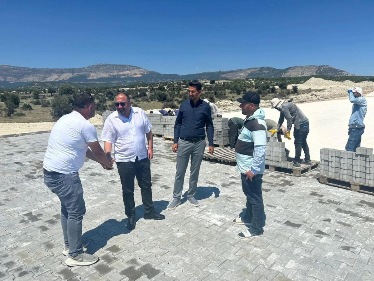 Mut OSB&rsquo;de &uuml;styapı &ccedil;alışmaları s&uuml;r&uuml;yor