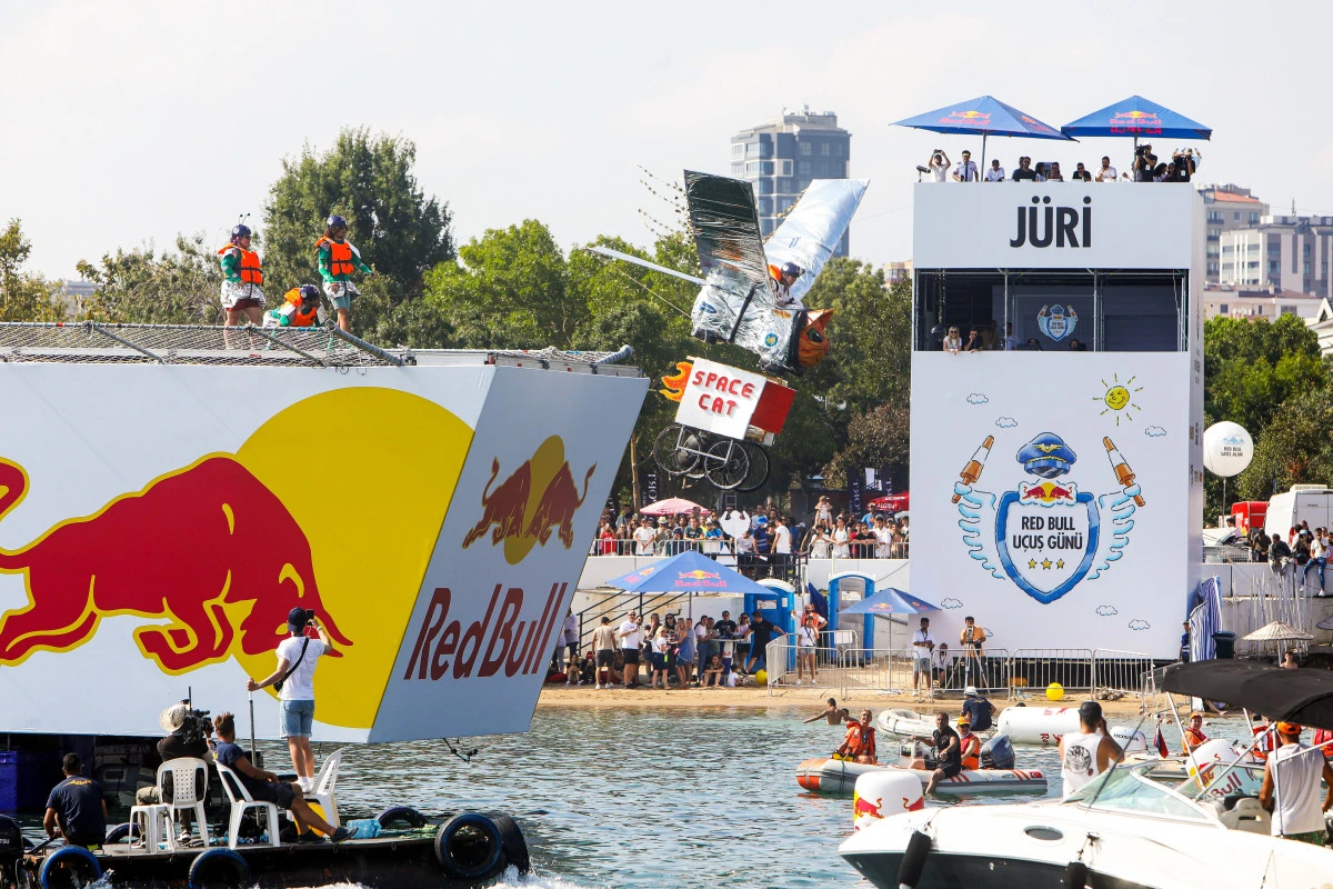 Red Bull U&ccedil;uş G&uuml;n&uuml;&rsquo;ne yoğun ilgi