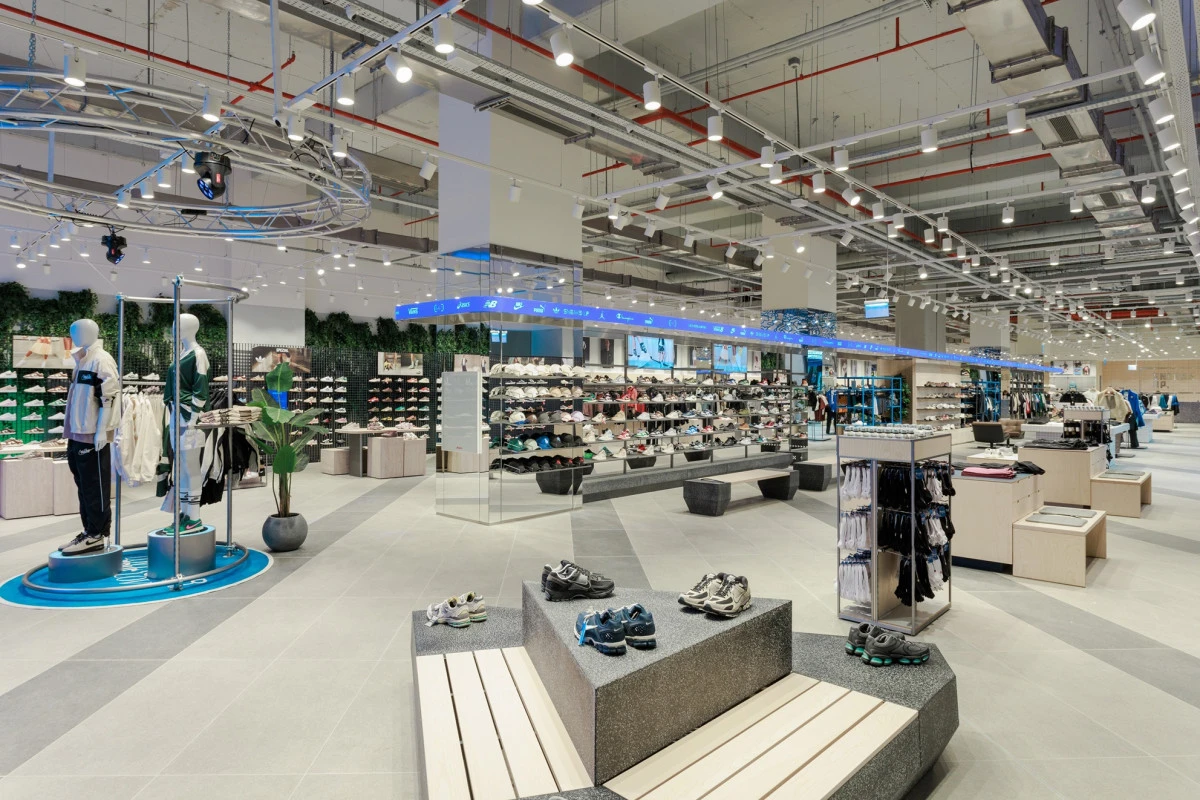Sneaks Up, yeni mağazalarla T&uuml;rkiye genelinde b&uuml;y&uuml;mesini s&uuml;rd&uuml;r&uuml;yor